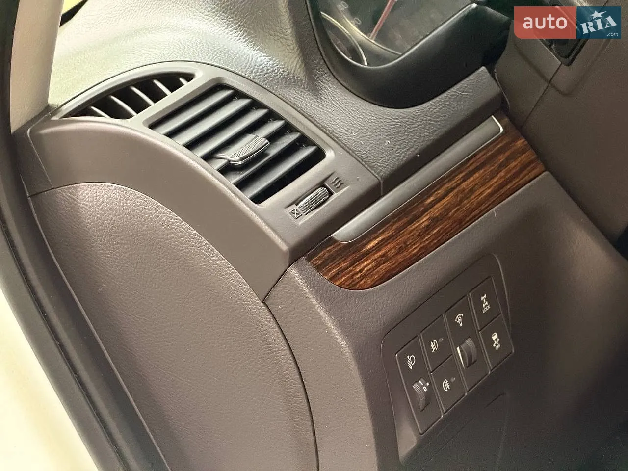 2012 Hyundai Santa Fe - мініатюра 28