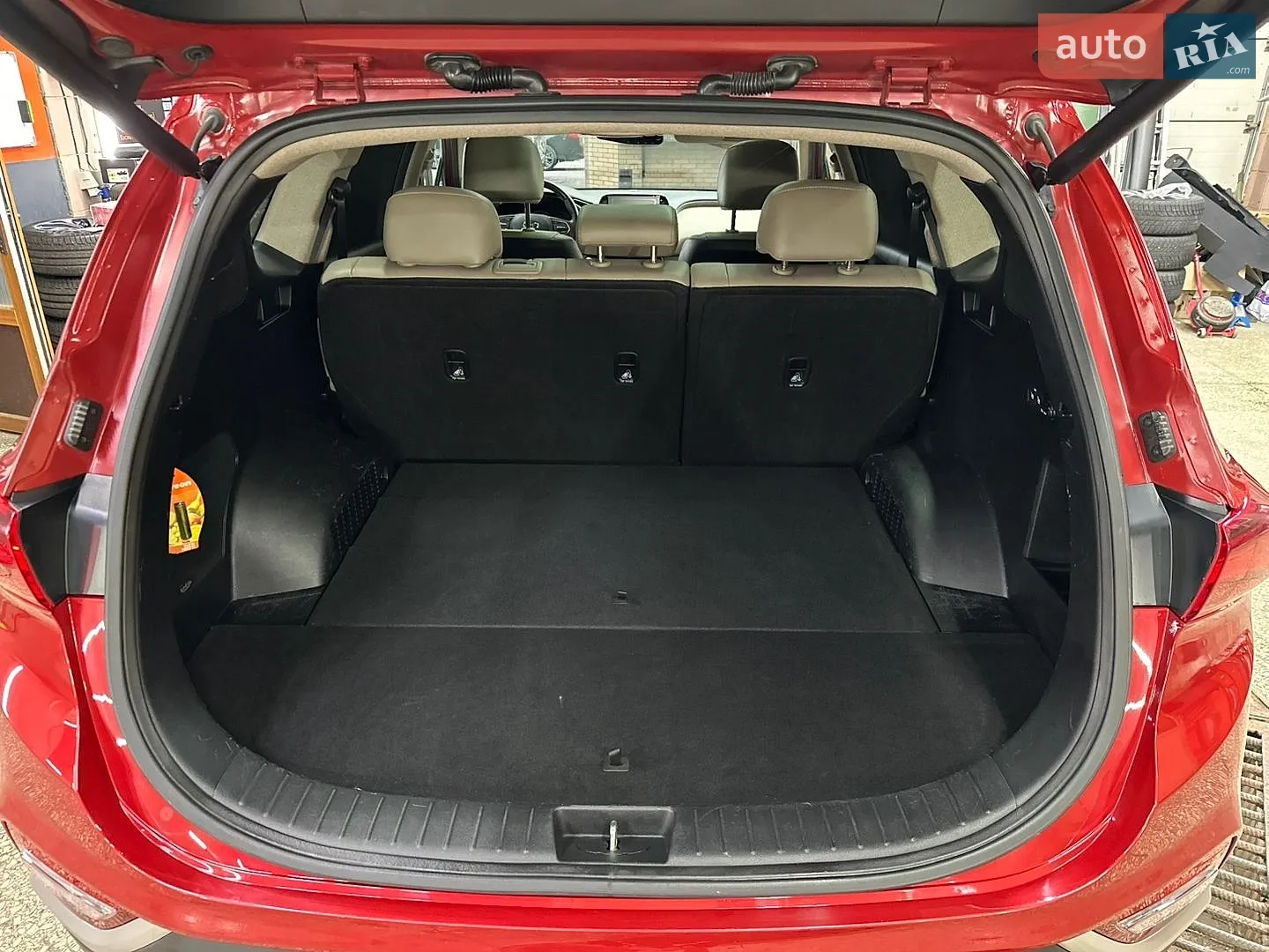2019 Hyundai Santa Fe - мініатюра 22