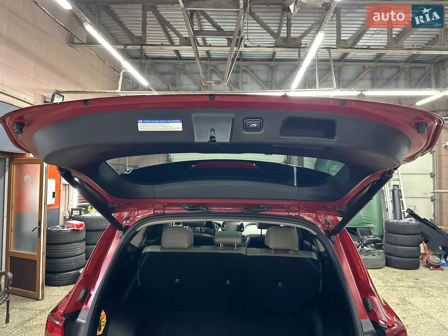 2019 Hyundai Santa Fe - мініатюра 23