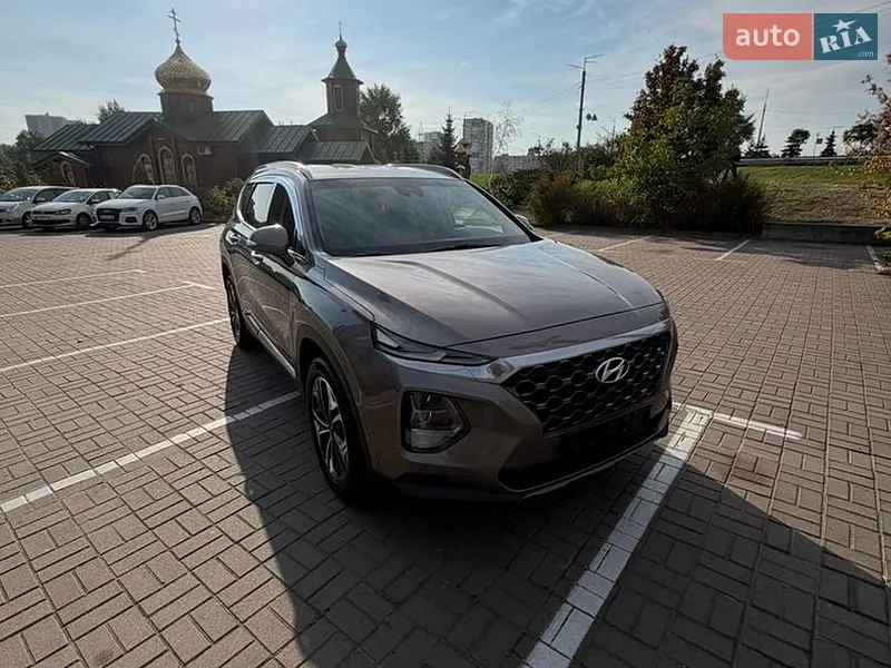 Hyundai Santa FE
