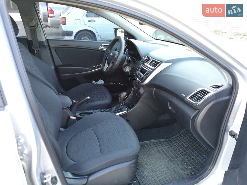 Седан Hyundai Solaris 2016 в Тернополі