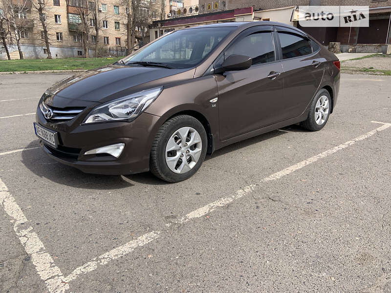 Hyundai Solaris 2016