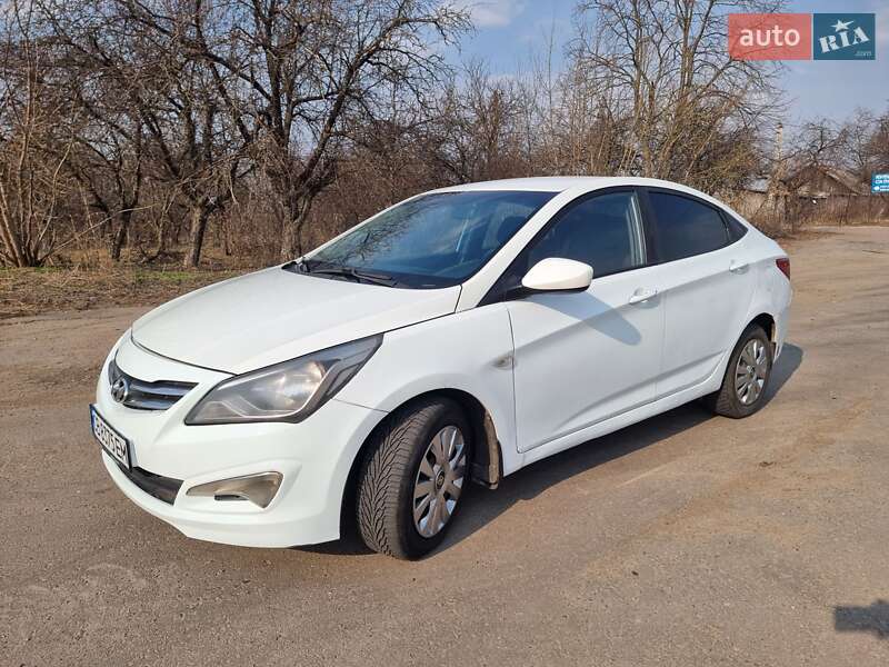 Hyundai Solaris 2016
