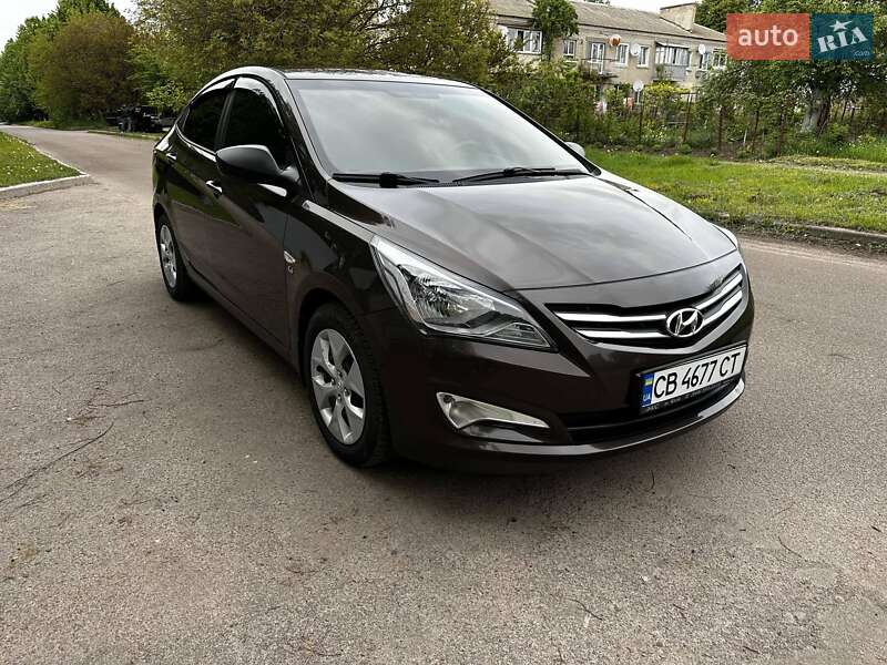 Седан Hyundai Solaris 2016 в Бобровице