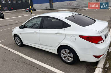 Седан Hyundai Solaris 2016 в 