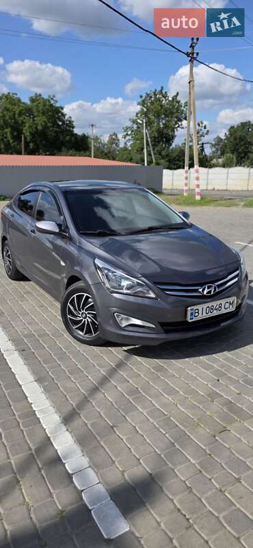Седан Hyundai Solaris 2015 в 