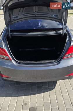 Седан Hyundai Solaris 2015 в 