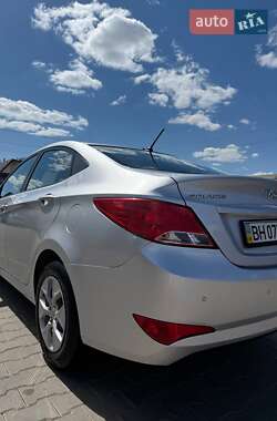 Седан Hyundai Solaris 2016 в 