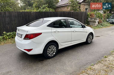 Седан Hyundai Solaris 2016 в 