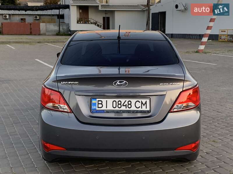 Седан Hyundai Solaris 2015 в Козельщине
