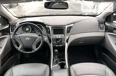 Седан Hyundai Sonata 2011 в Луцьку