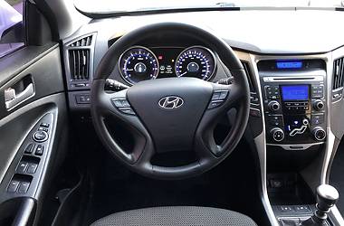 Седан Hyundai Sonata 2012 в Киеве