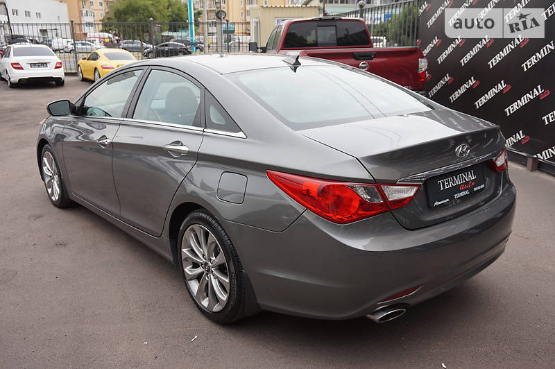 Седан Hyundai Sonata 2013 в Одесі