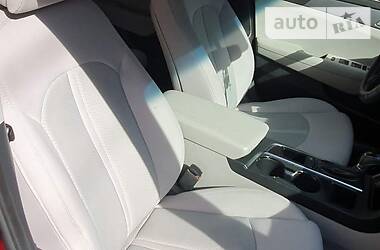 Седан Hyundai Sonata 2015 в 