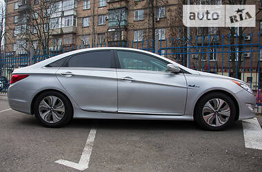 Седан Hyundai Sonata 2013 в 