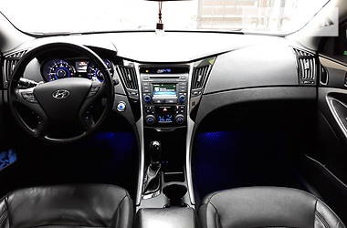 Седан Hyundai Sonata 2014 в 