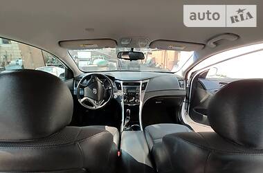 Седан Hyundai Sonata 2013 в 