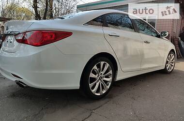 Седан Hyundai Sonata 2013 в 