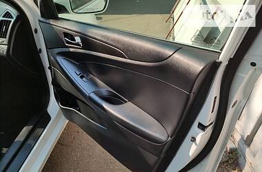 Седан Hyundai Sonata 2013 в 
