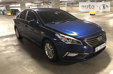 Седан Hyundai Sonata 2015 в 