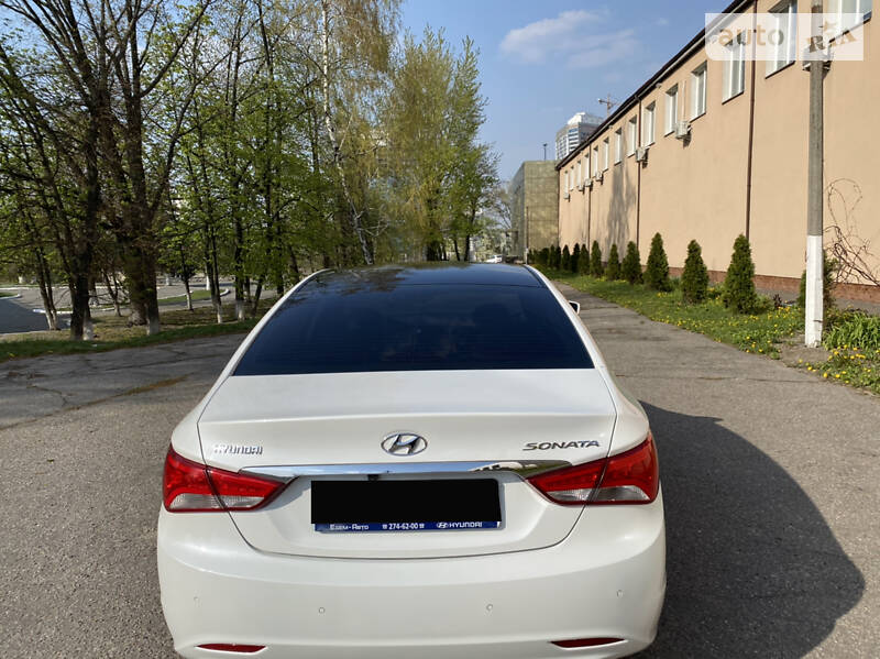 Седан Hyundai Sonata 2012 в Києві
