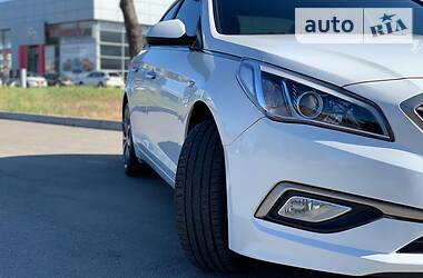 Седан Hyundai Sonata 2015 в 