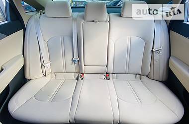 Седан Hyundai Sonata 2015 в 
