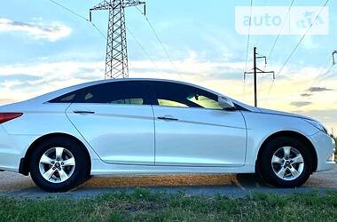 Седан Hyundai Sonata 2013 в 