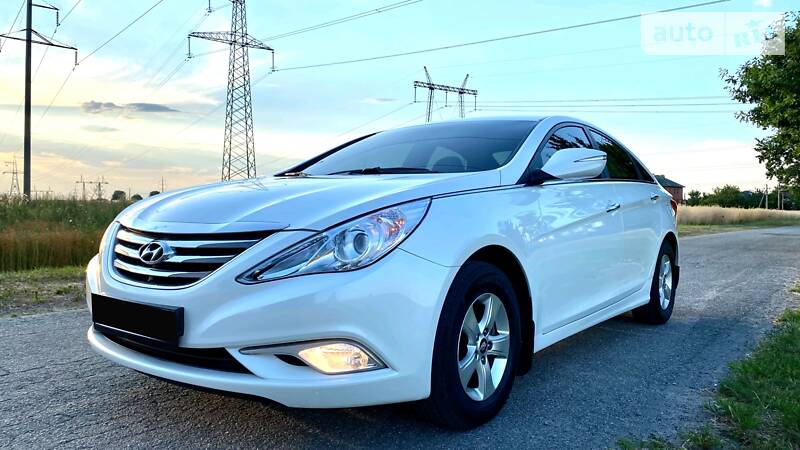 Седан Hyundai Sonata 2013 в 
