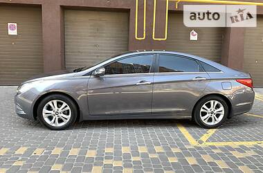 Седан Hyundai Sonata 2011 в 