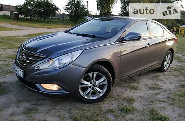 Седан Hyundai Sonata 2012 в Мене