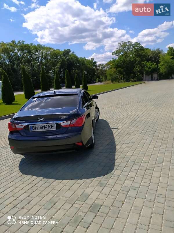 Седан Hyundai Sonata 2014 в Білгороді-Дністровському