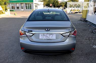 Седан Hyundai Sonata 2014 в Львове