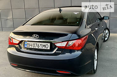 Седан Hyundai Sonata 2010 в Одессе