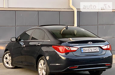 Седан Hyundai Sonata 2010 в Одессе