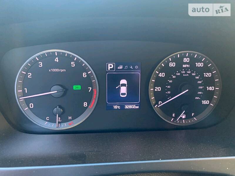 Седан Hyundai Sonata 2016 в Николаеве
