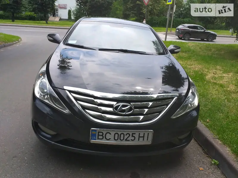 Hyundai Sonata 2010