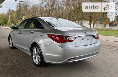 Седан Hyundai Sonata 2013 в Киеве