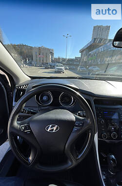 Седан Hyundai Sonata 2012 в Киеве