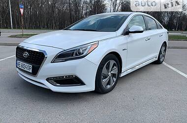 Седан Hyundai Sonata 2016 в Киеве