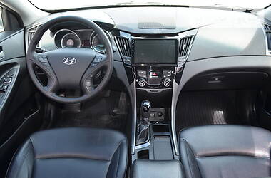 Седан Hyundai Sonata 2013 в Киеве