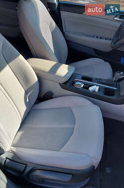 Седан Hyundai Sonata 2015 в 