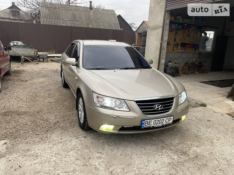 Седан Hyundai Sonata 2008 в Первомайске