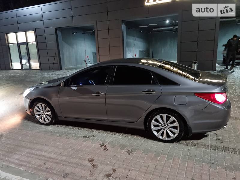 Седан Hyundai Sonata 2013 в Каменец-Подольском