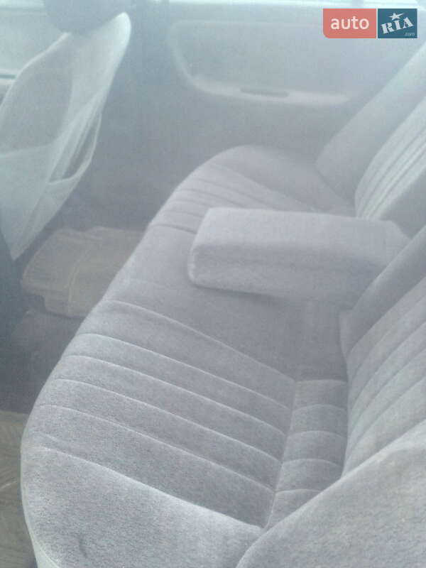 Седан Hyundai Sonata 1994 в Дубровице