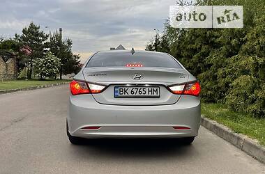 Седан Hyundai Sonata 2013 в Ровно