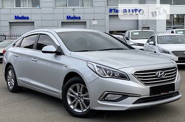 Седан Hyundai Sonata 2016 в Киеве