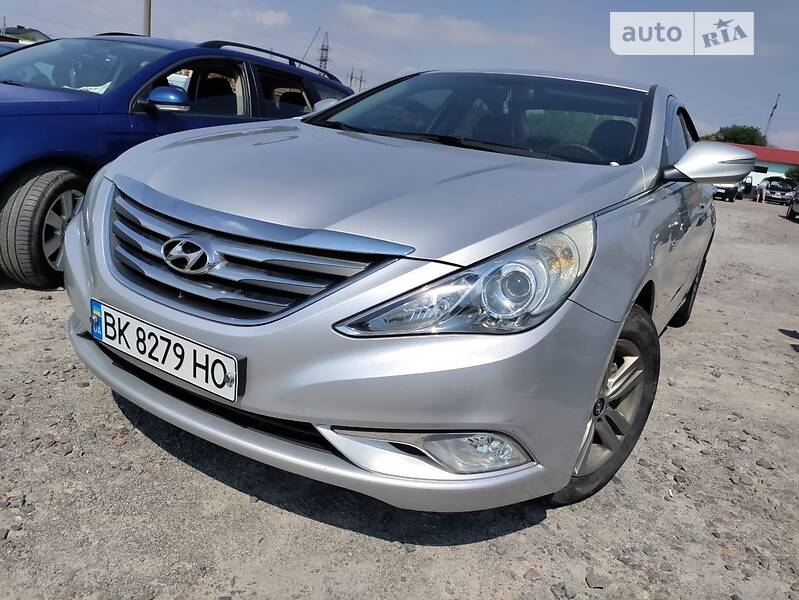 Седан Hyundai Sonata 2013 в Ровно