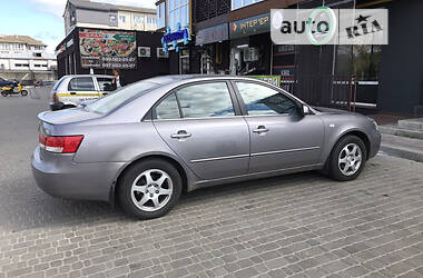 Седан Hyundai Sonata 2005 в Ратному