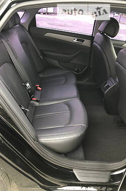 Седан Hyundai Sonata 2015 в 